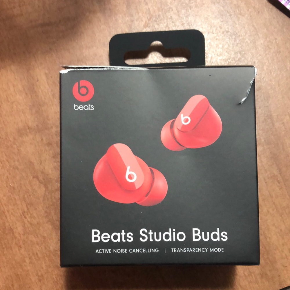 Beats studio buds